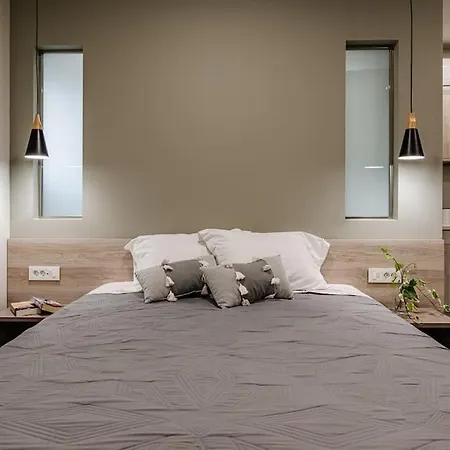 Anemoni Apartmán *